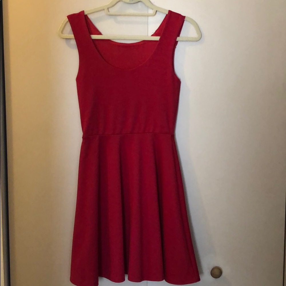 Dress - Picture 2 of 4